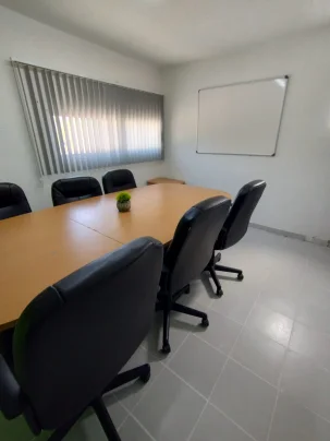 sala ejecutiva en renta por hora foto grande (3)