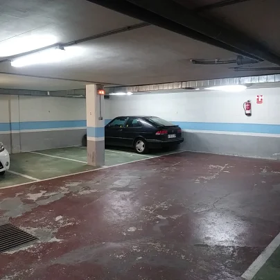 alquiler de garaje en c. baixada estacio 7 foto grande (3)