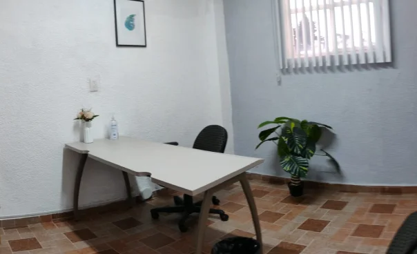 Foto renta de oficina amueblada a buen precio.