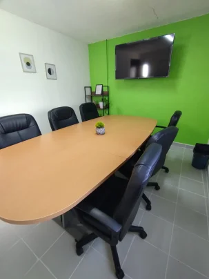 Foto sala de juntas en renta por hora.